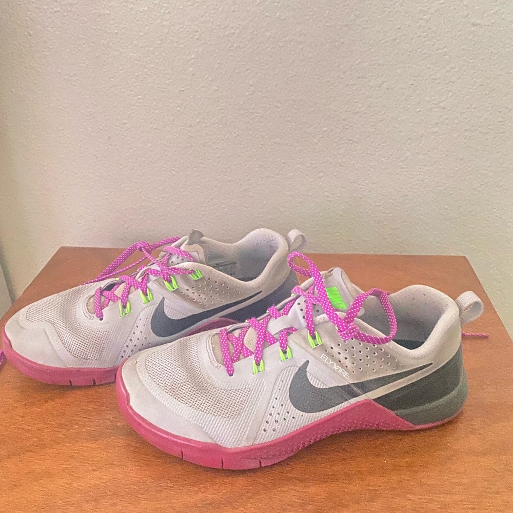 Nike Sneakers. 6.5M Metcon